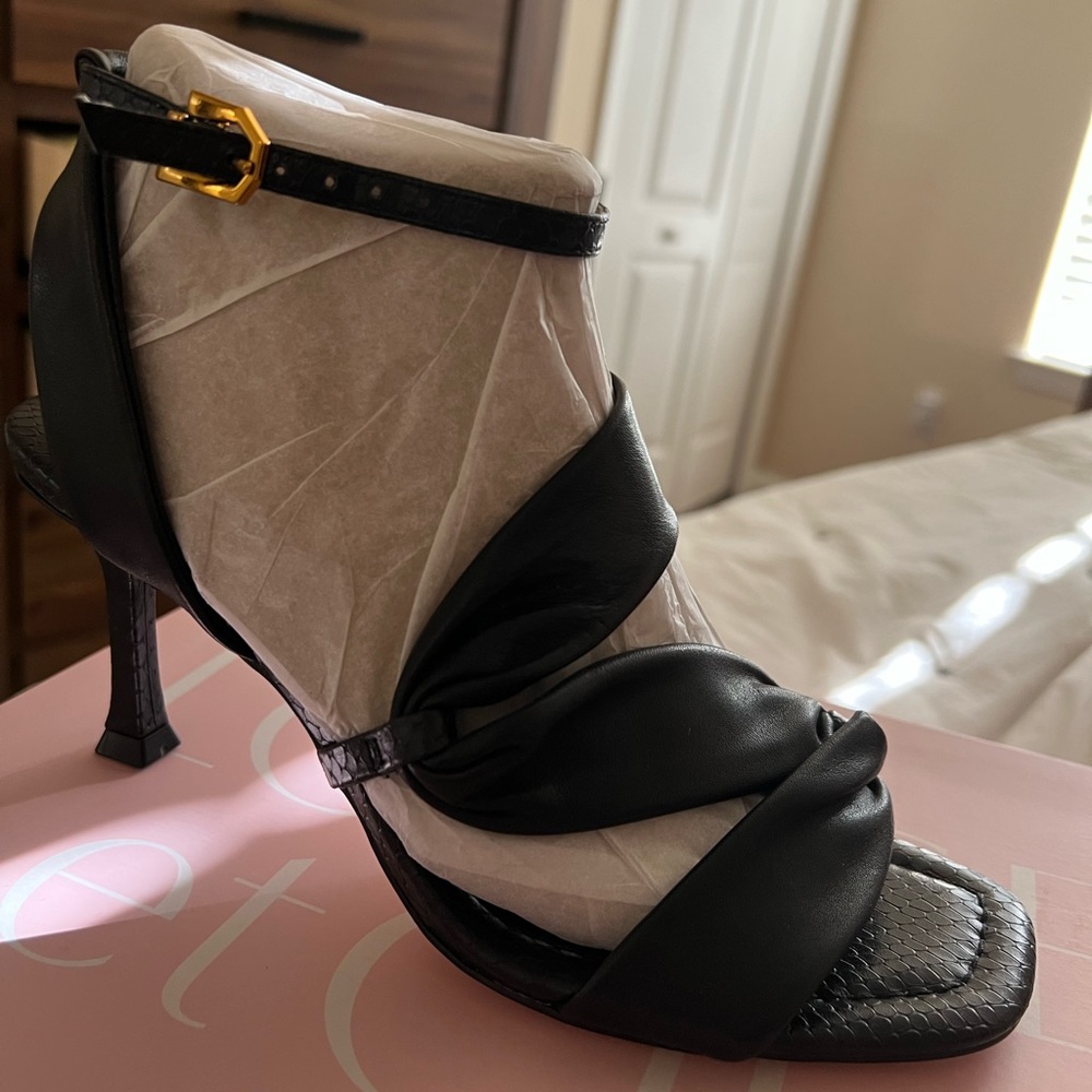 Louise et Cie strappy black heel